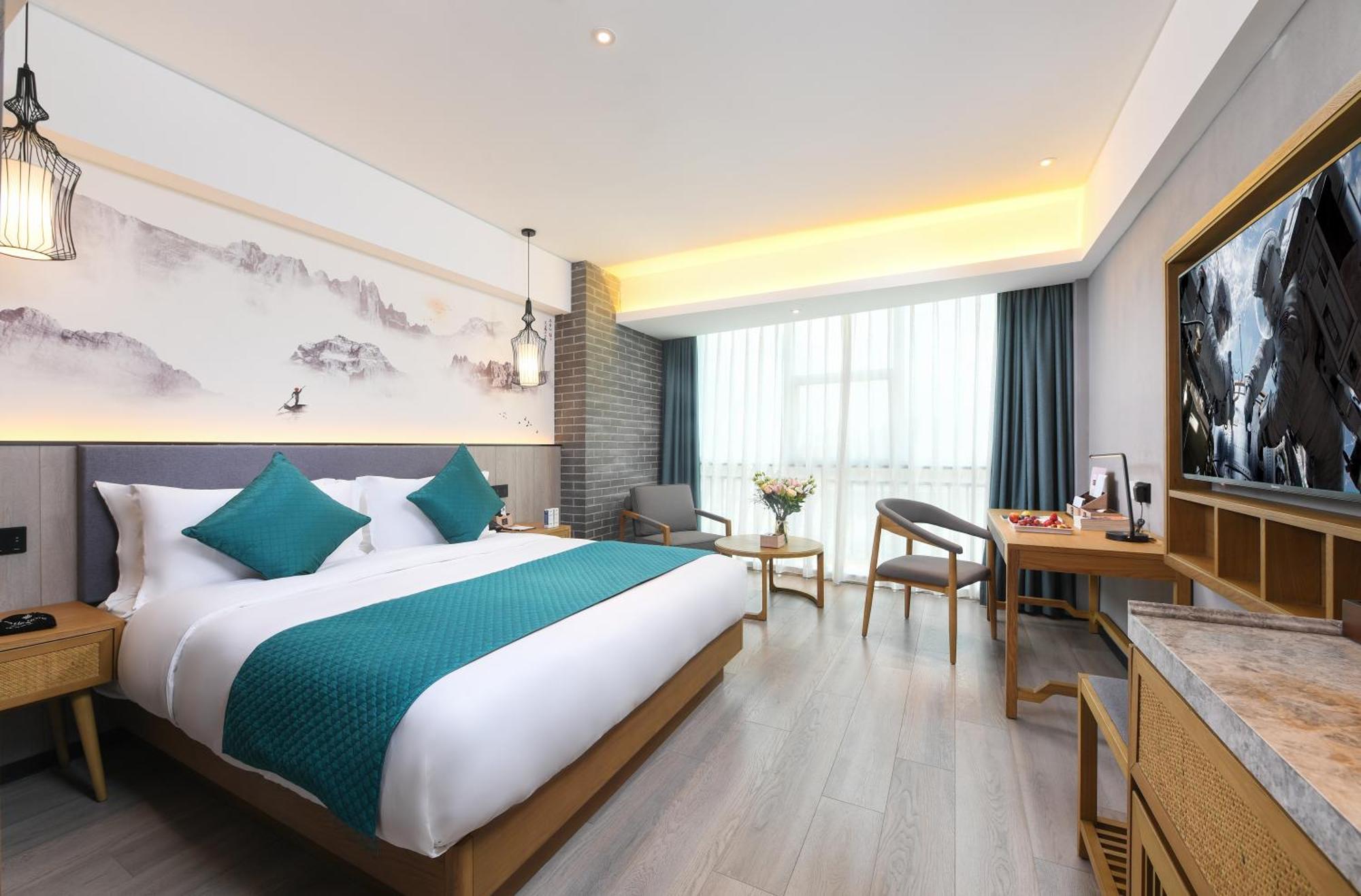 Mehood Lestie International Hotel Nancun Wanbo Metro Station Branch - Free Shuttle Bus To Canton Fair Complex During Canton Fair Period & Free Breakfast & Free Afternoon Tea & Free Midnight Snack & Free Vpn Internet Access Exterior photo